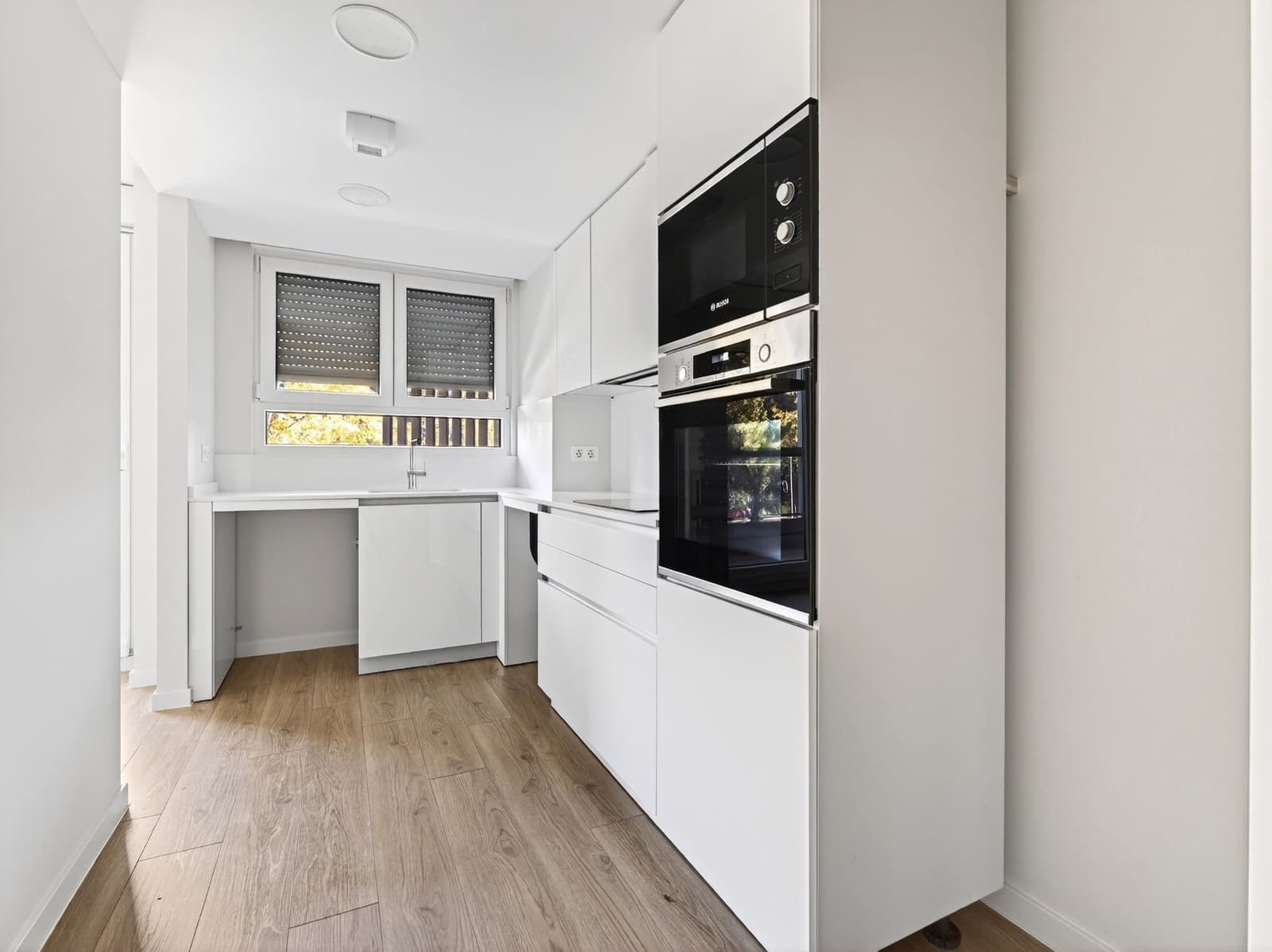 3 bedroom Flat for sale in Madrid city with pool garage - € 1,195,000 (Ref: 9421868)