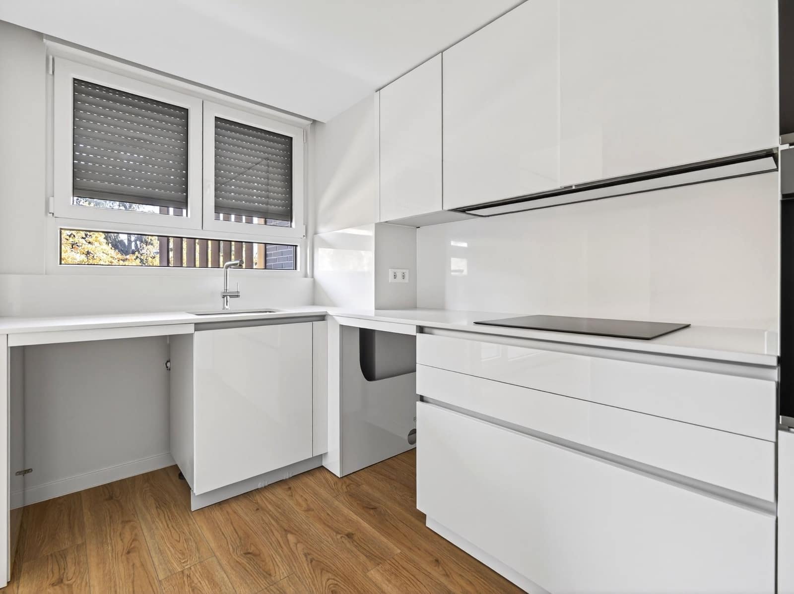 3 bedroom Flat for sale in Madrid city with pool garage - € 1,195,000 (Ref: 9421868)