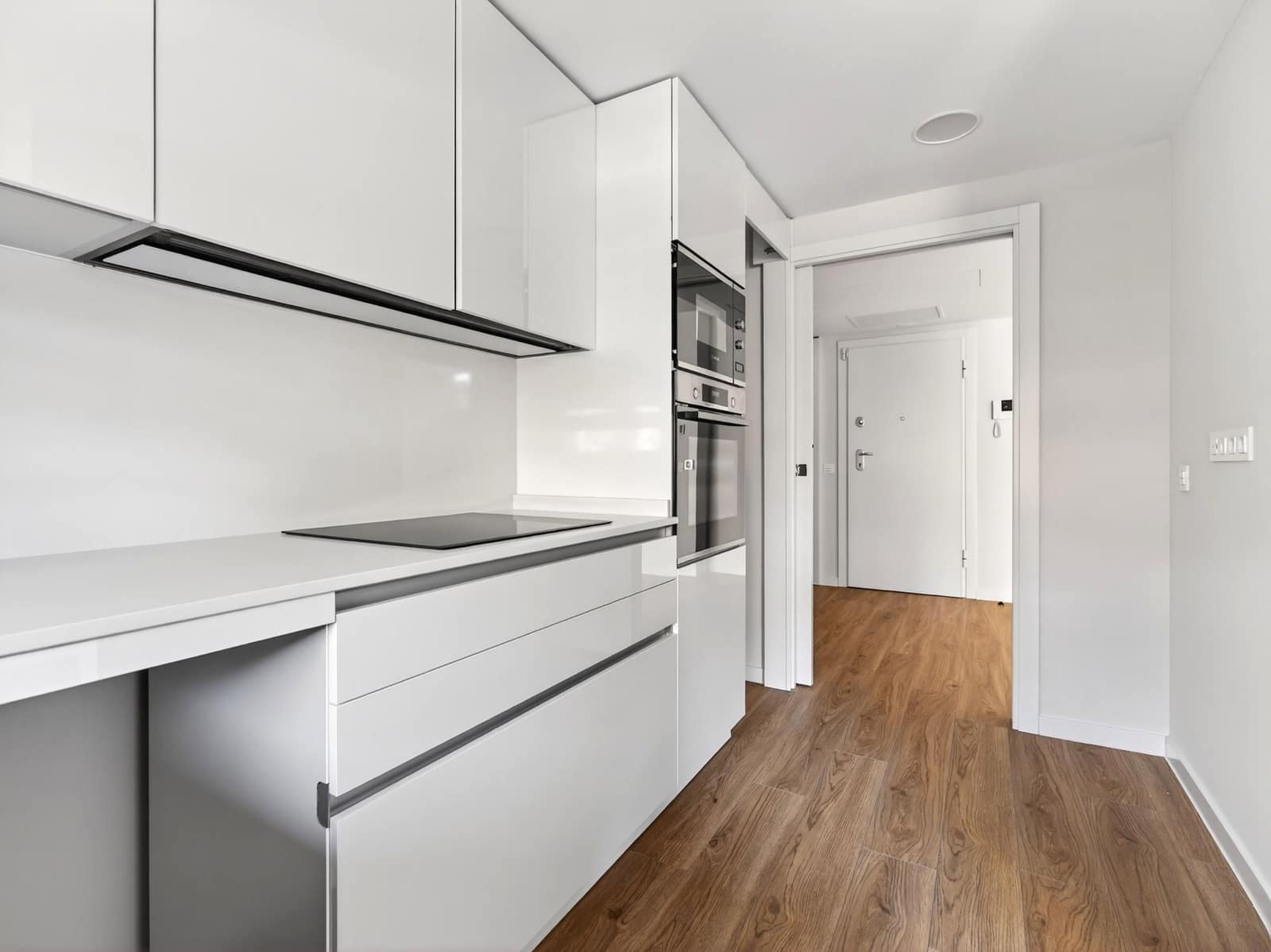 3 bedroom Flat for sale in Madrid city with pool garage - € 1,195,000 (Ref: 9421868)