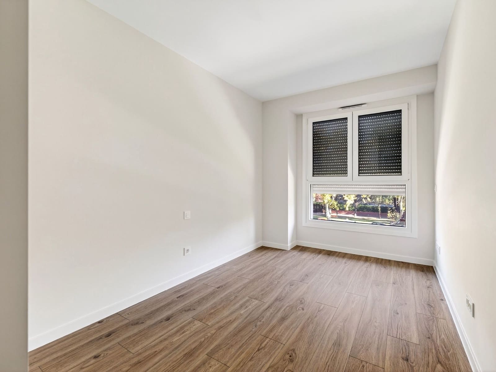 3 bedroom Flat for sale in Madrid city with pool garage - € 1,195,000 (Ref: 9421868)