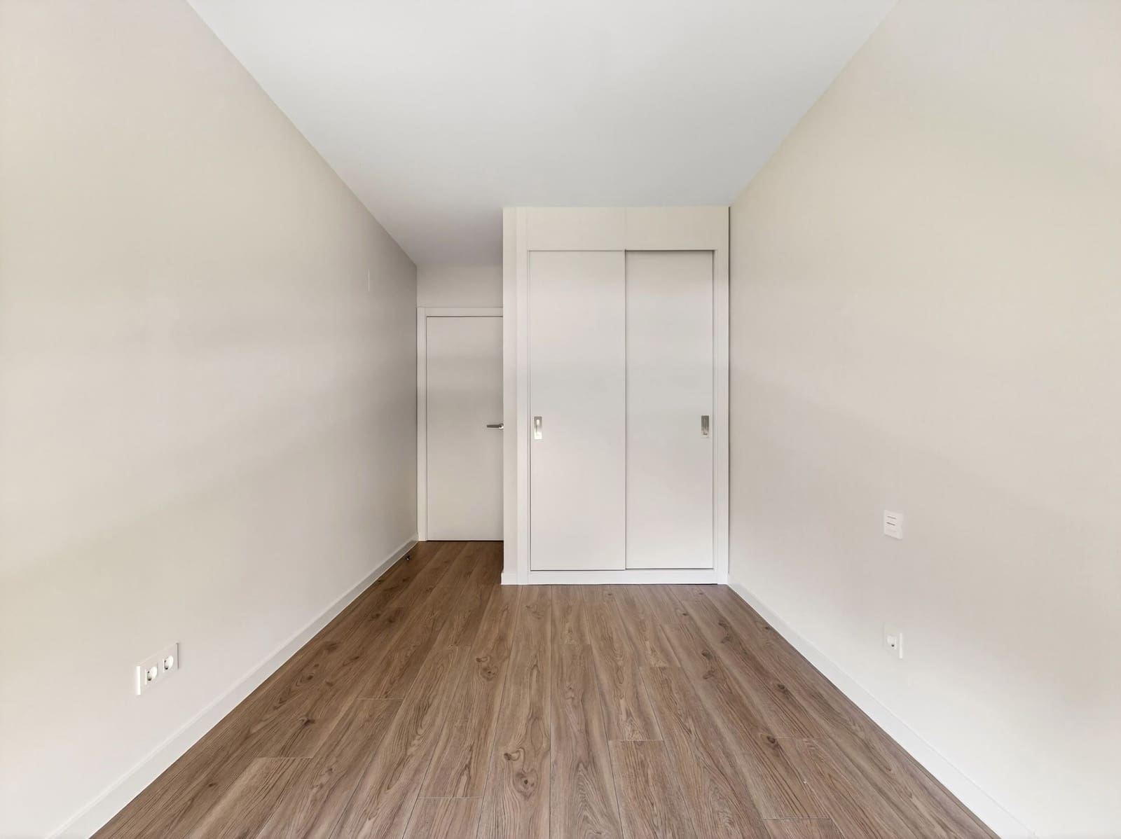 3 bedroom Flat for sale in Madrid city with pool garage - € 1,195,000 (Ref: 9421868)