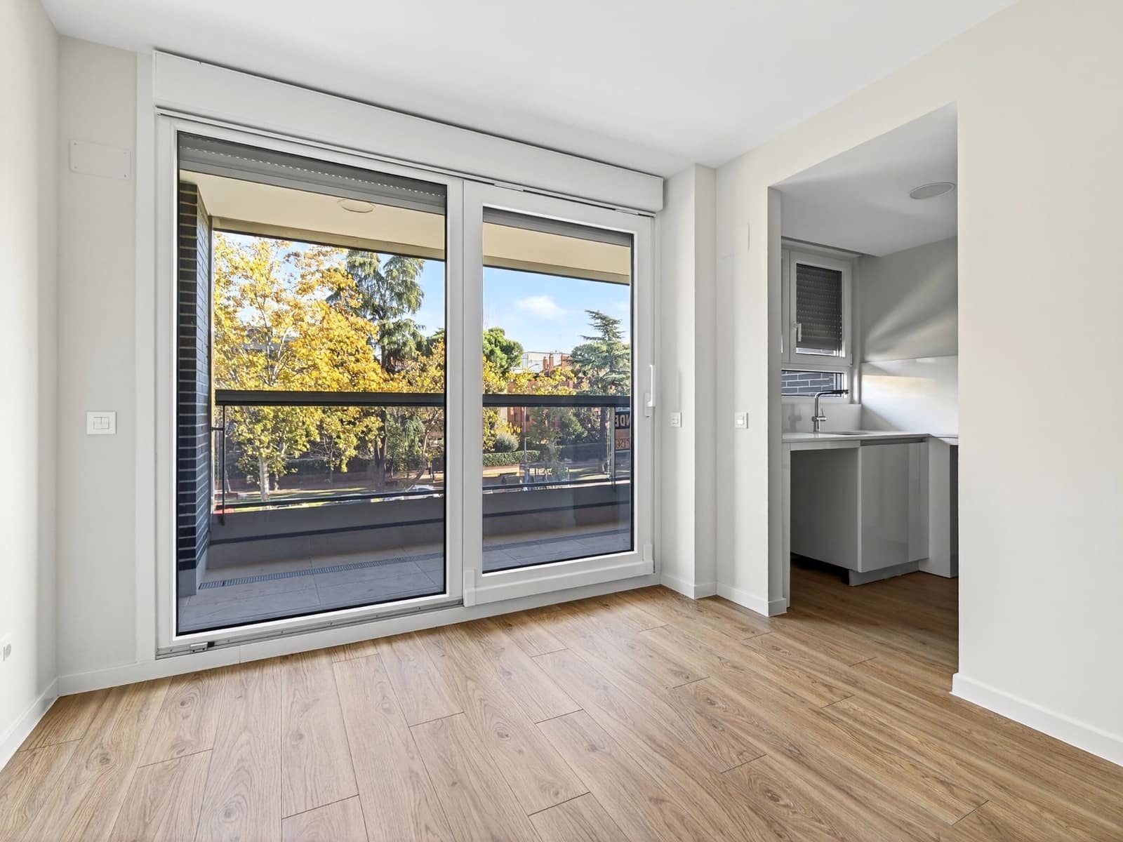 3 bedroom Flat for sale in Madrid city with pool garage - € 1,195,000 (Ref: 9421868)