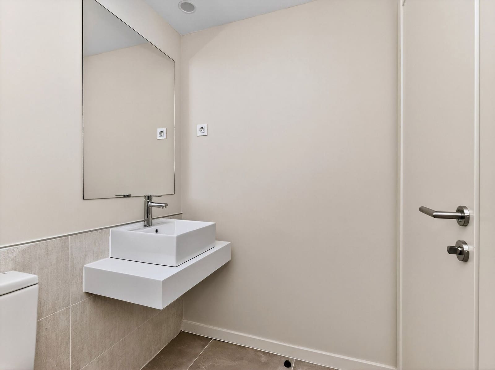 3 bedroom Flat for sale in Madrid city with pool garage - € 1,195,000 (Ref: 9421868)