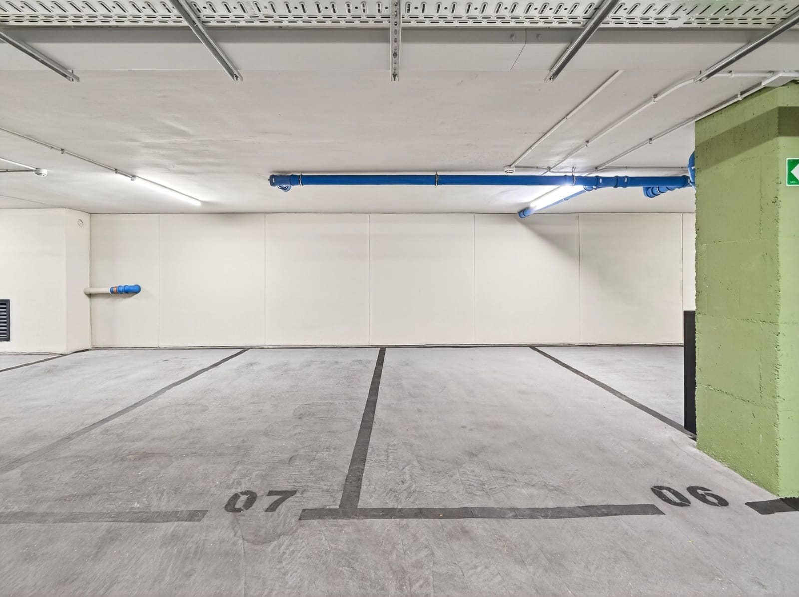 3 bedroom Flat for sale in Madrid city with pool garage - € 1,195,000 (Ref: 9421868)