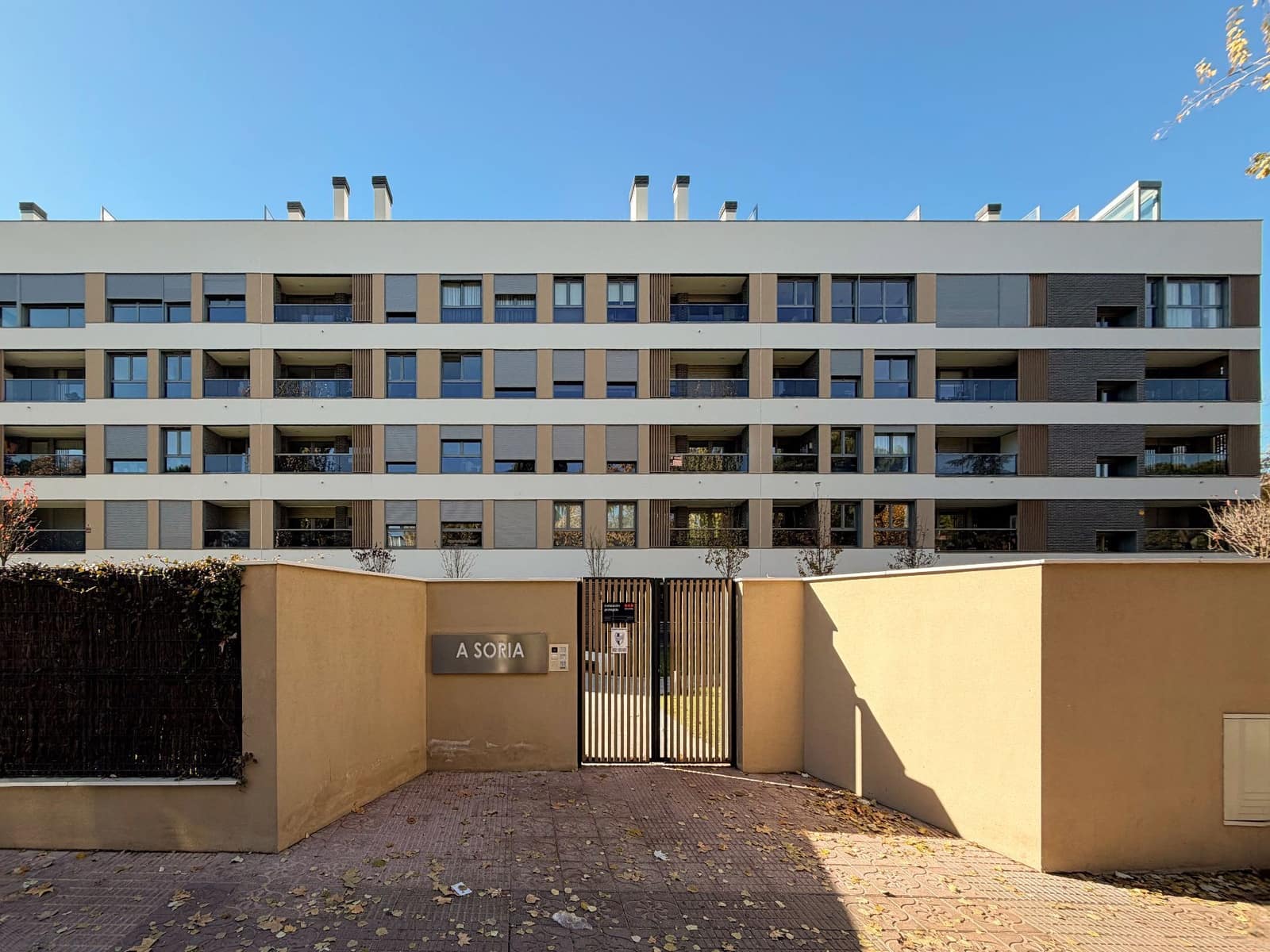 3 bedroom Flat for sale in Madrid city with pool garage - € 1,195,000 (Ref: 9421868)