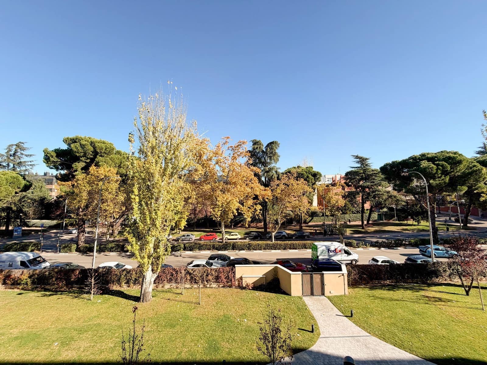 3 bedroom Flat for sale in Madrid city with pool garage - € 1,195,000 (Ref: 9421868)