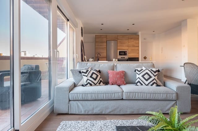 3 sypialnia Penthouse na sprzedaż w Miasto Madryt z basenem - 949 000 € (Ref: 9421869)