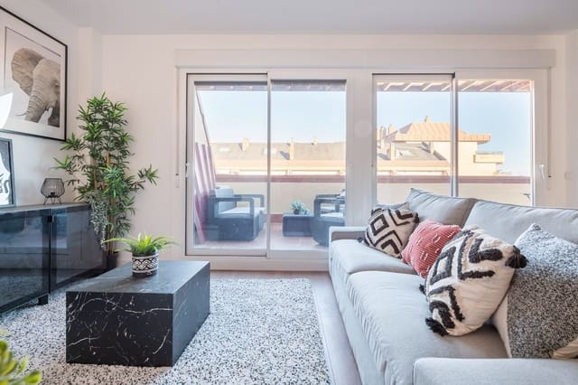 3 sypialnia Penthouse na sprzedaż w Miasto Madryt z basenem - 949 000 € (Ref: 9421869)