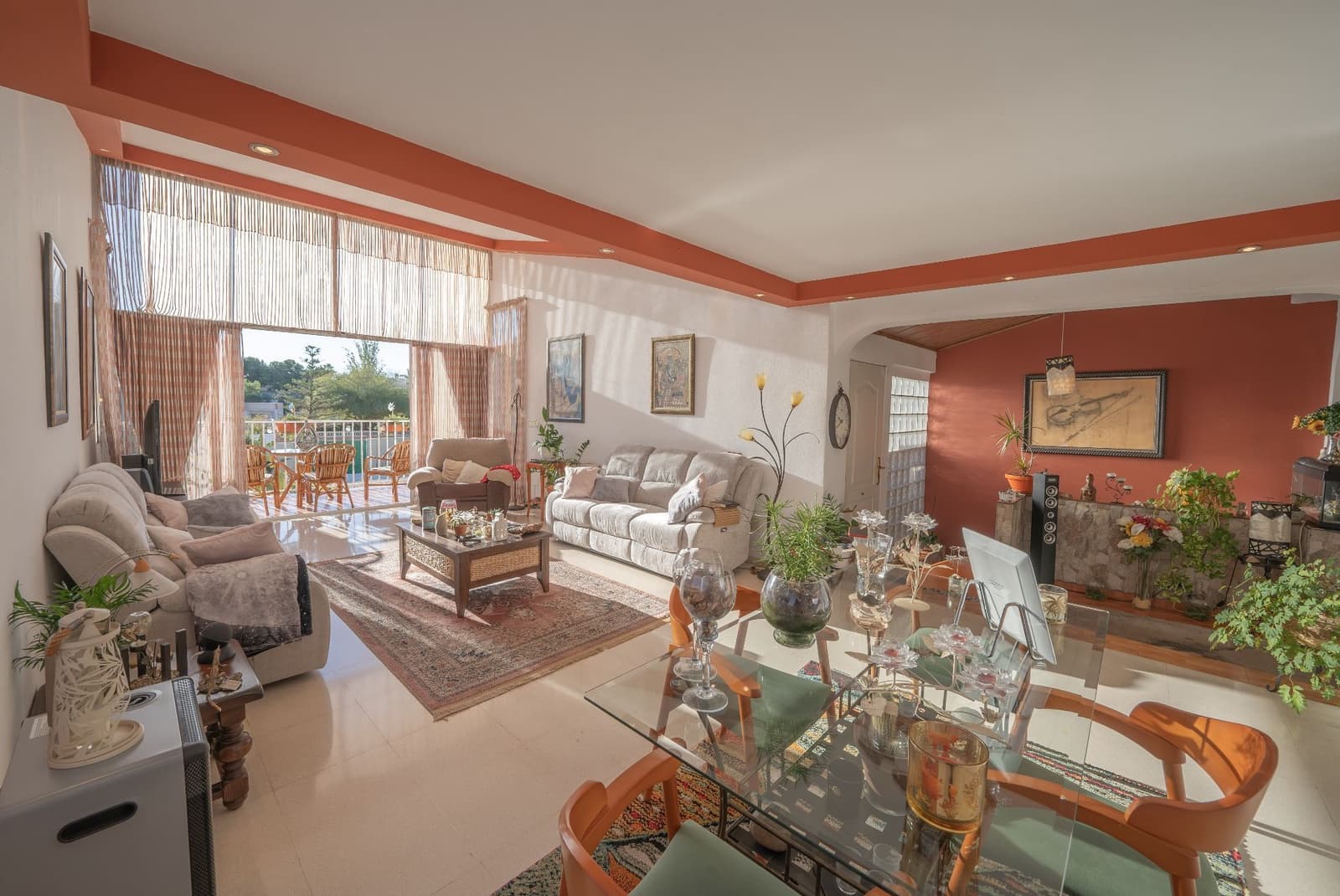 3 soverom Villa til salgs i Valencia by med svømmebasseng garasje - € 650 000 (Ref: 9426870)