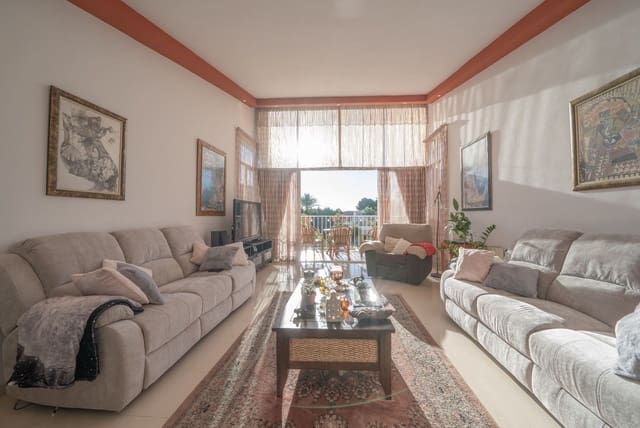 3 soverom Villa til salgs i Valencia by med svømmebasseng garasje - € 650 000 (Ref: 9426870)