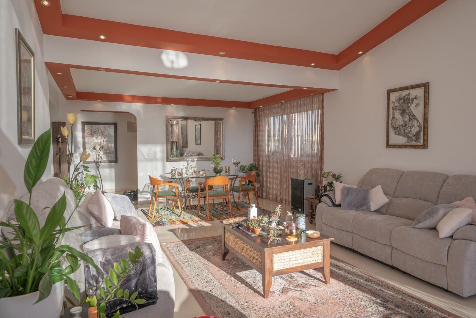 3 soverom Villa til salgs i Valencia by med svømmebasseng garasje - € 650 000 (Ref: 9426870)