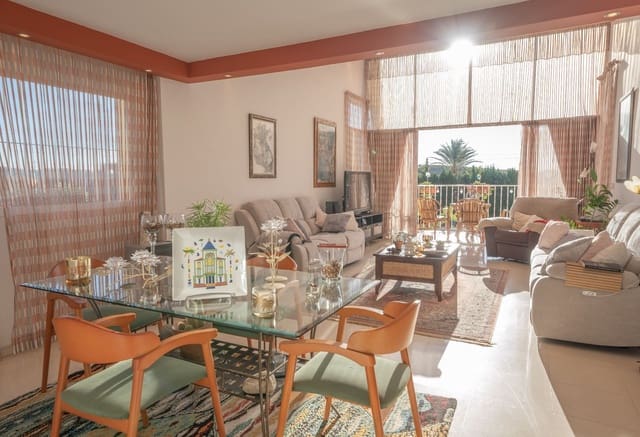 3 soverom Villa til salgs i Valencia by med svømmebasseng garasje - € 650 000 (Ref: 9426870)