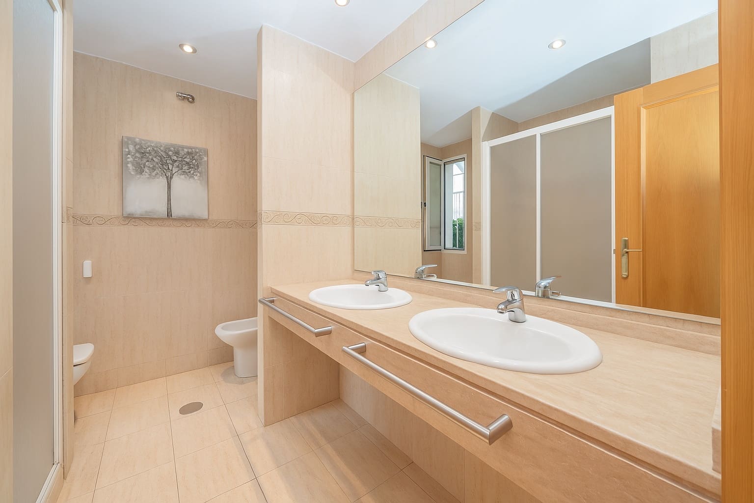 3 soverom Villa til salgs i Valencia by med svømmebasseng garasje - € 650 000 (Ref: 9426870)