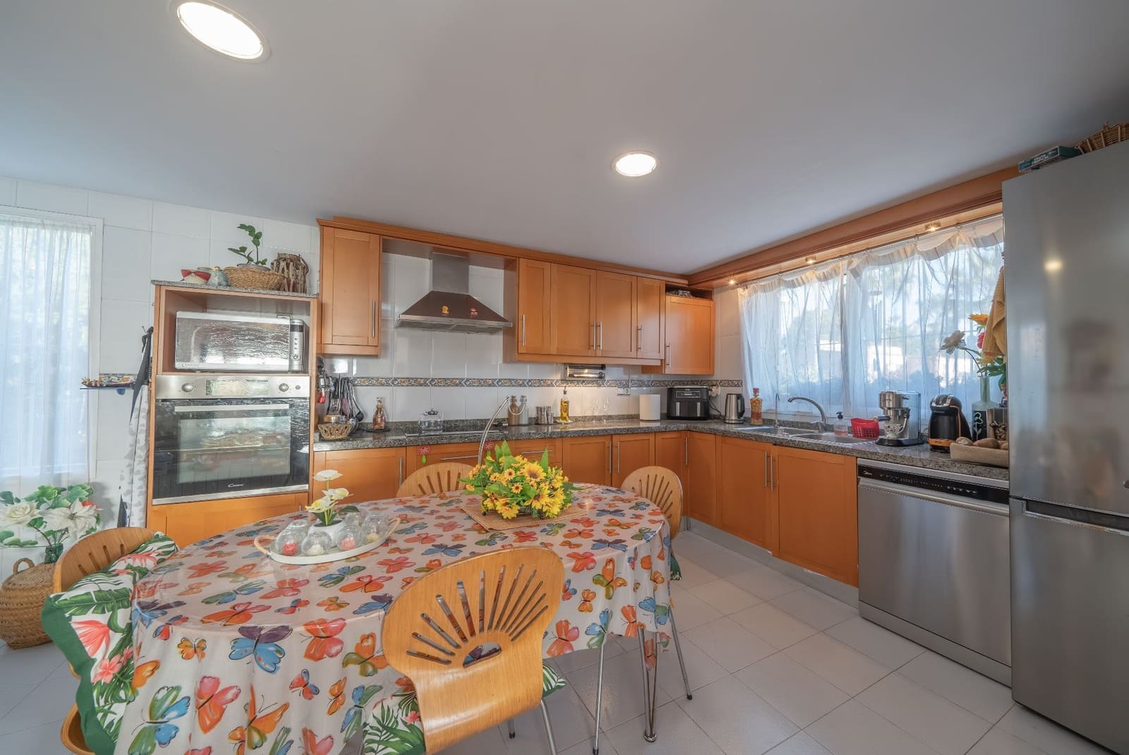 3 soverom Villa til salgs i Valencia by med svømmebasseng garasje - € 650 000 (Ref: 9426870)