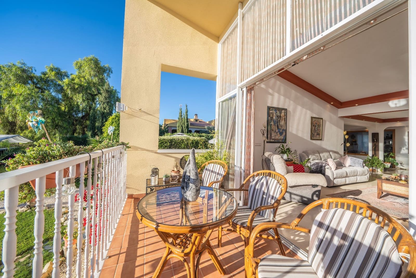 3 soverom Villa til salgs i Valencia by med svømmebasseng garasje - € 650 000 (Ref: 9426870)