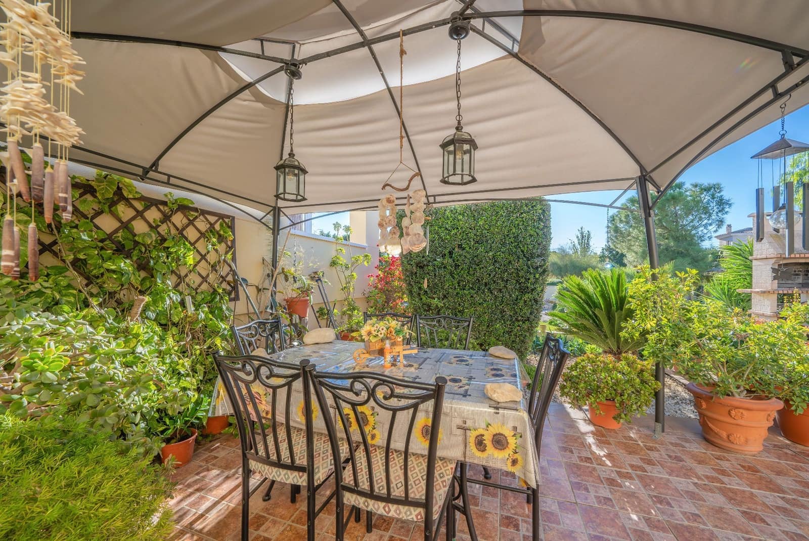 3 soverom Villa til salgs i Valencia by med svømmebasseng garasje - € 650 000 (Ref: 9426870)