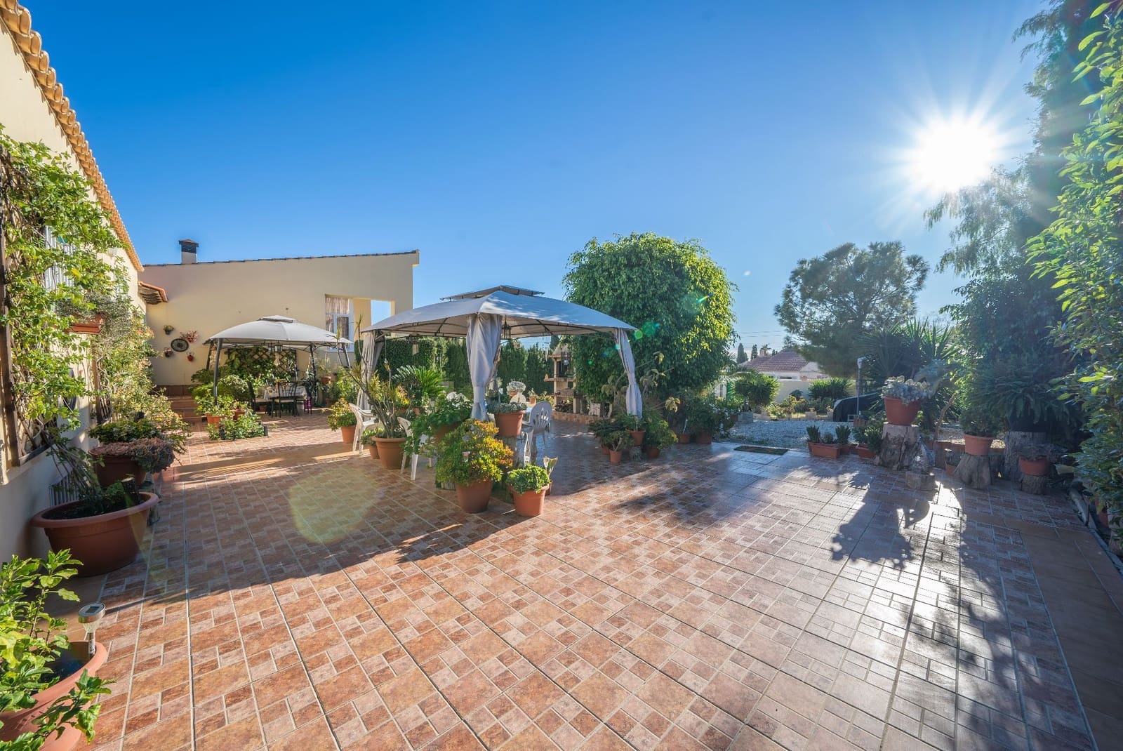 3 soverom Villa til salgs i Valencia by med svømmebasseng garasje - € 650 000 (Ref: 9426870)