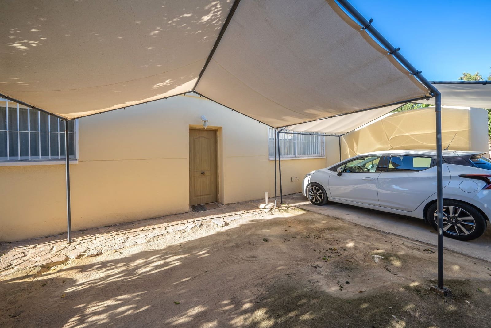 3 soverom Villa til salgs i Valencia by med svømmebasseng garasje - € 650 000 (Ref: 9426870)