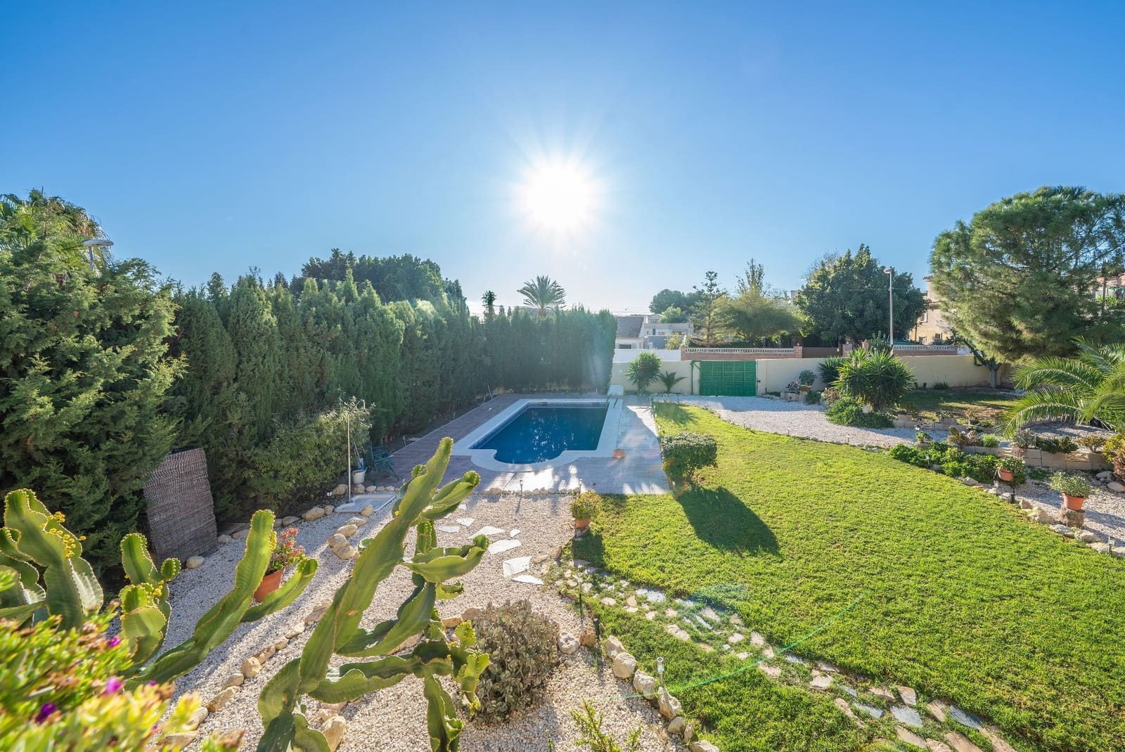 3 soverom Villa til salgs i Valencia by med svømmebasseng garasje - € 650 000 (Ref: 9426870)