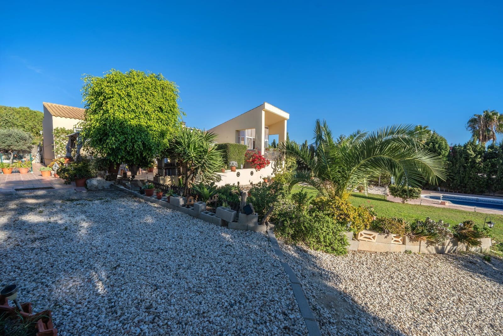 3 soverom Villa til salgs i Valencia by med svømmebasseng garasje - € 650 000 (Ref: 9426870)