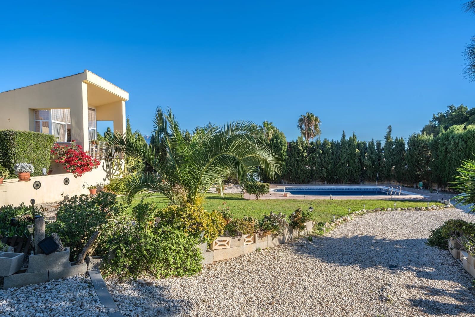 3 soverom Villa til salgs i Valencia by med svømmebasseng garasje - € 650 000 (Ref: 9426870)