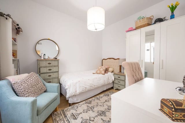 4 quarto Apartamento para venda em Alicante cidade - 360 000 € (Ref: 9426871)