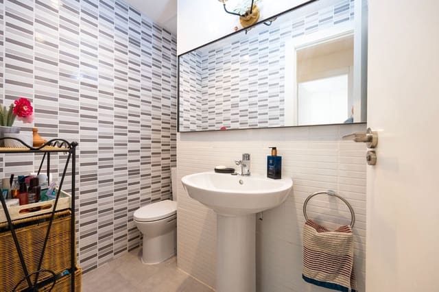 4 quarto Apartamento para venda em Alicante cidade - 360 000 € (Ref: 9426871)