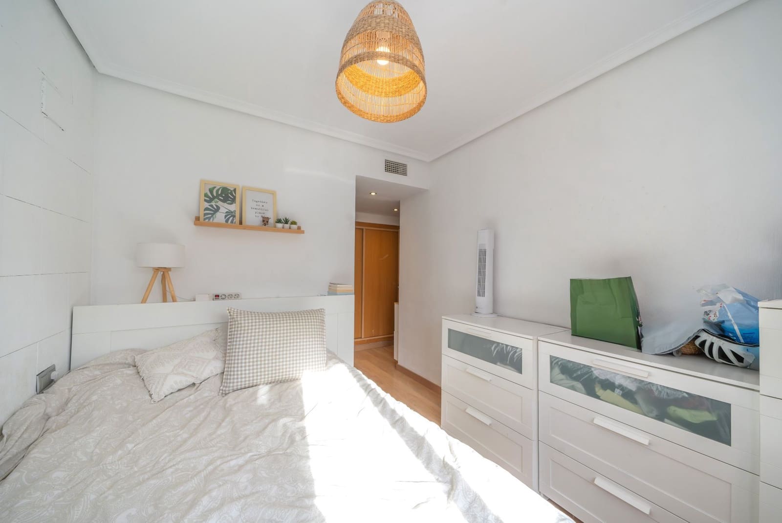 3 bedroom Flat for sale in San Vicente / Sant Vicent del Raspeig with pool garage - € 270,000 (Ref: 9426872)