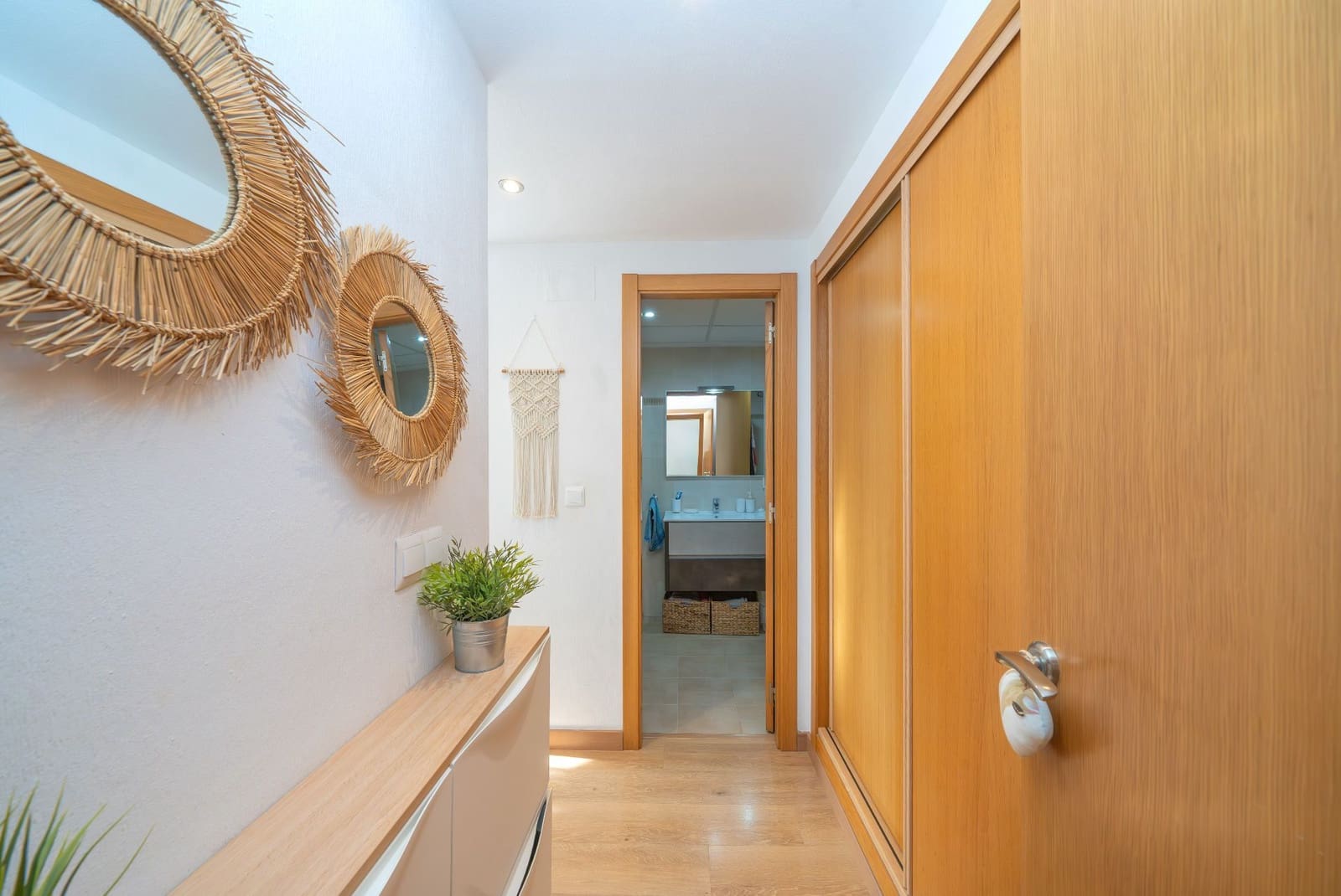 3 bedroom Flat for sale in San Vicente / Sant Vicent del Raspeig with pool garage - € 270,000 (Ref: 9426872)