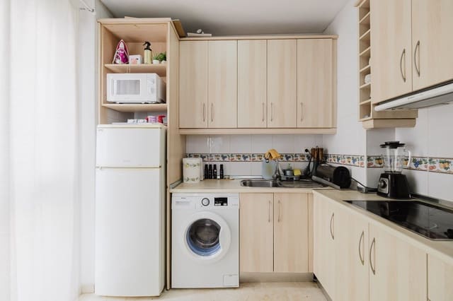 1 bedroom Penthouse for sale in La Merced, Málaga city - € 240,000 (Ref: 9426874)