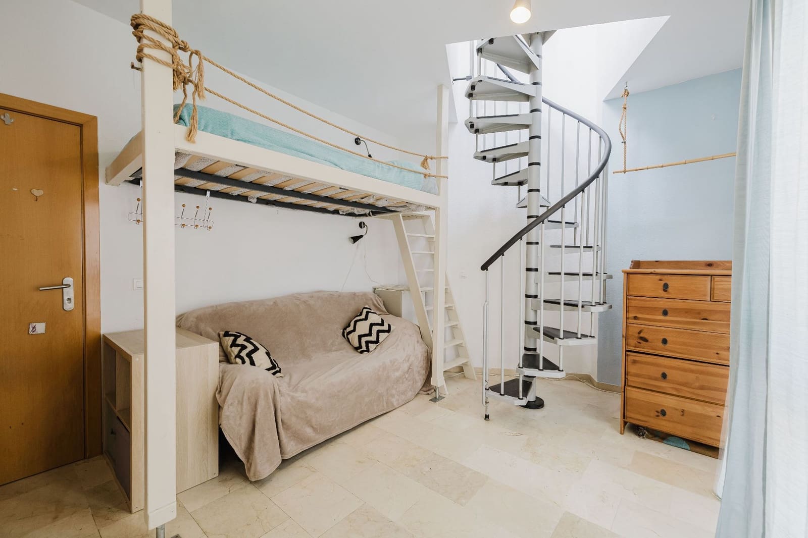 1 sovrum Takvåning till salu i Malaga stad - 240 000 € (Ref: 9426874)