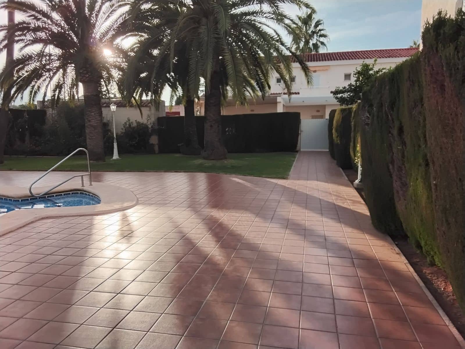 2 slaapkamer Halfvrijstaande villa te koop in Els Poblets met zwembad garage - € 263.500 (Ref: 9426876)