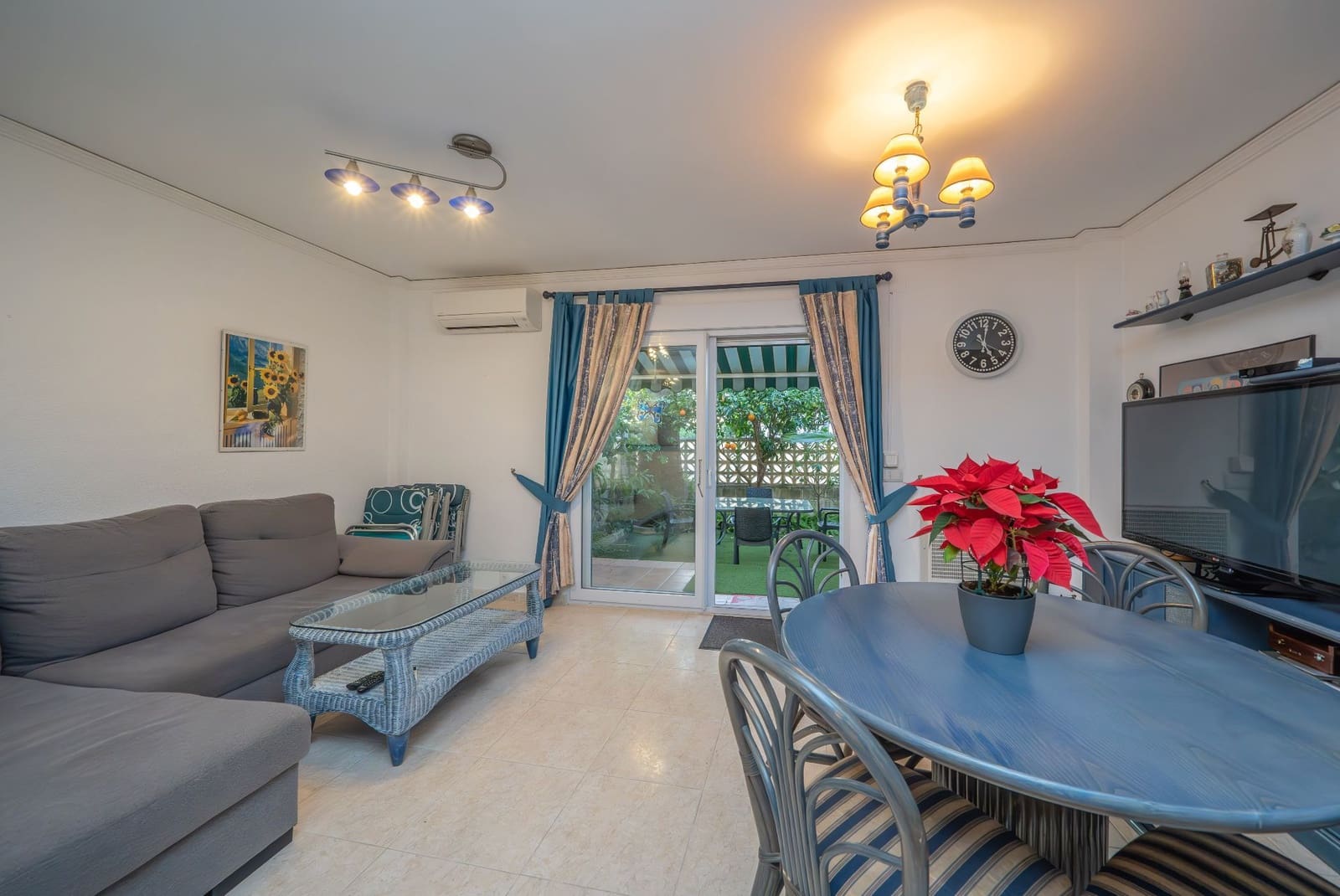 2 bedroom Semi-detached Villa for sale in Els Poblets with pool garage - € 263,500 (Ref: 9426876)