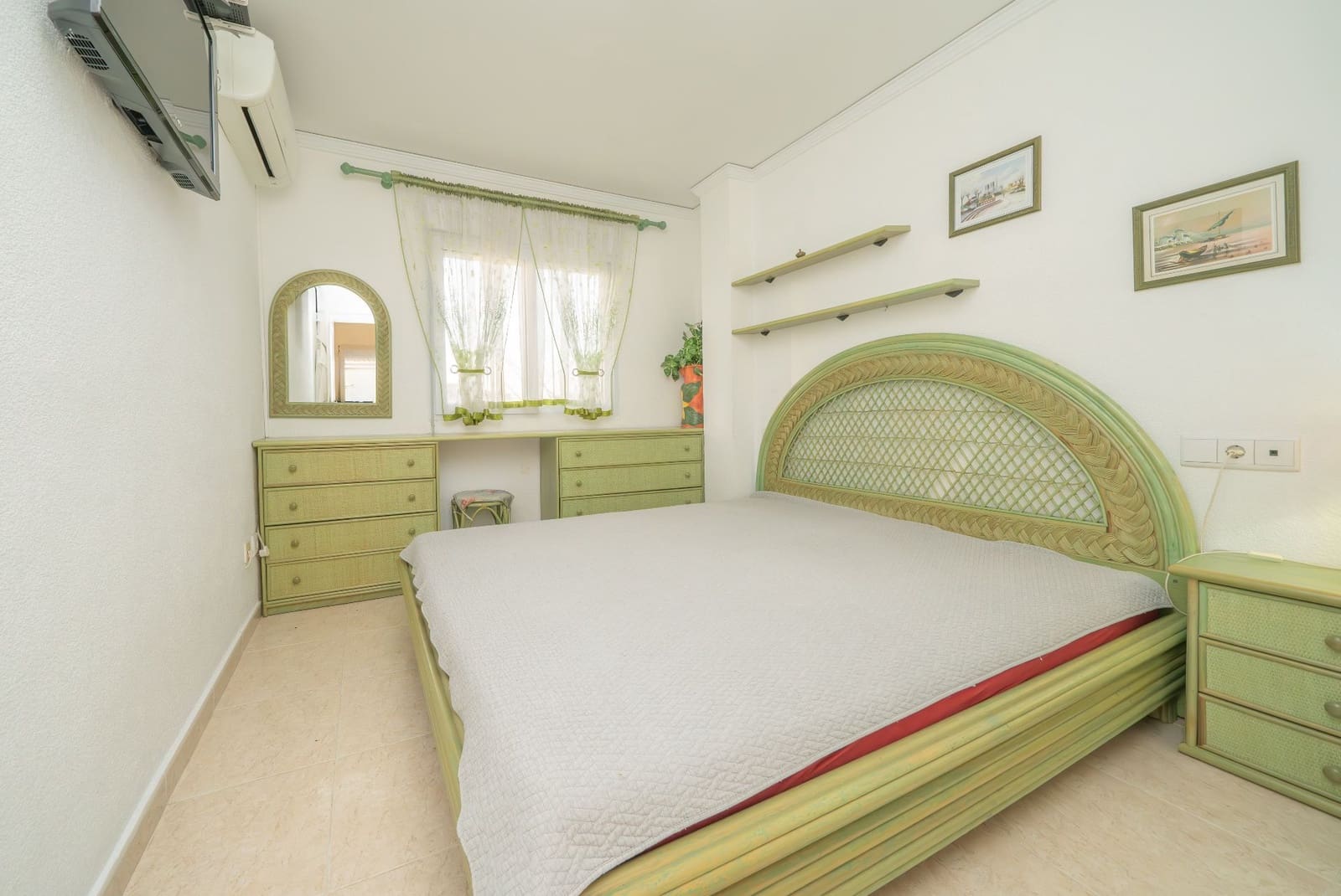 2 bedroom Semi-detached Villa for sale in Els Poblets with pool garage - € 263,500 (Ref: 9426876)