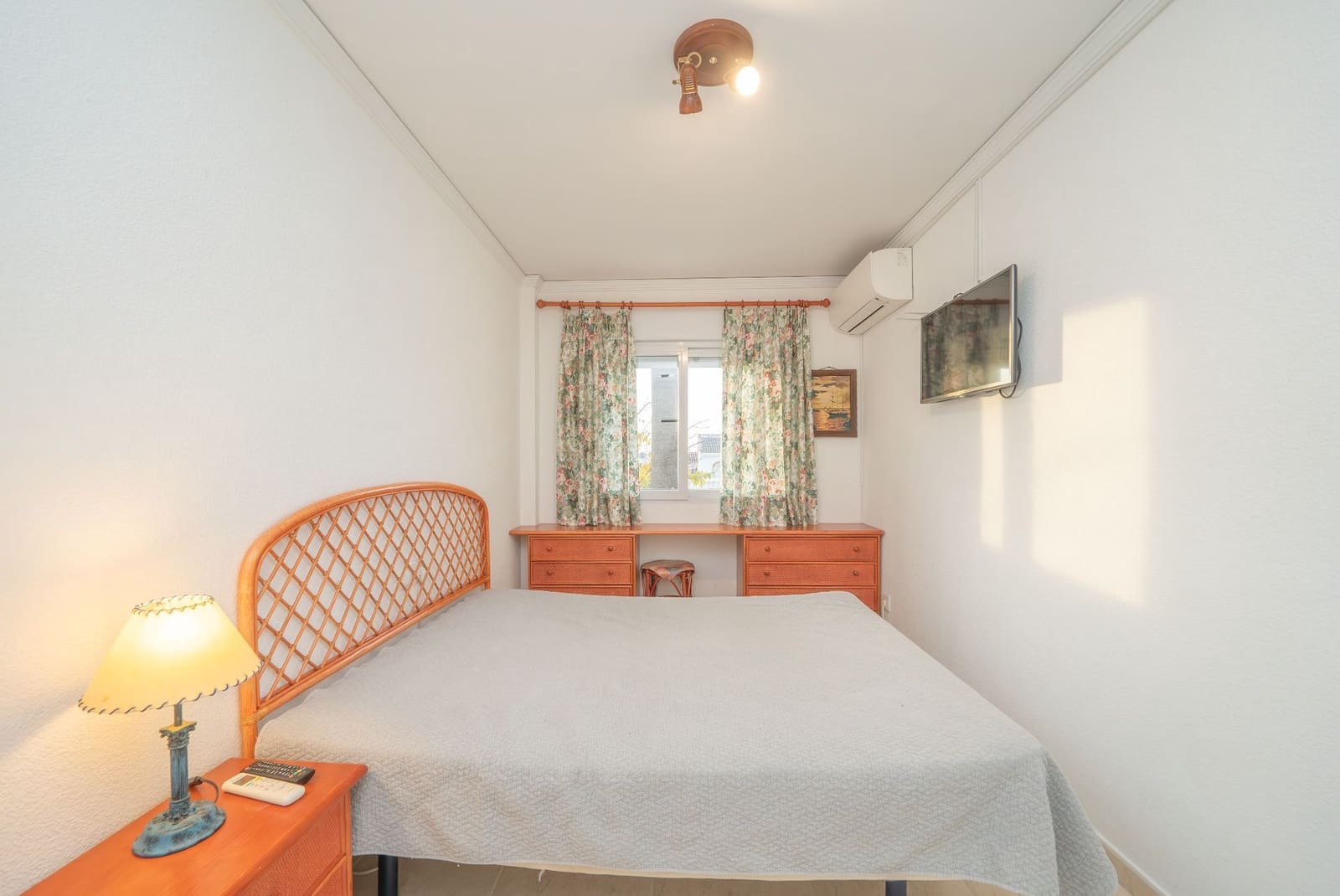 2 bedroom Semi-detached Villa for sale in Els Poblets with pool garage - € 263,500 (Ref: 9426876)