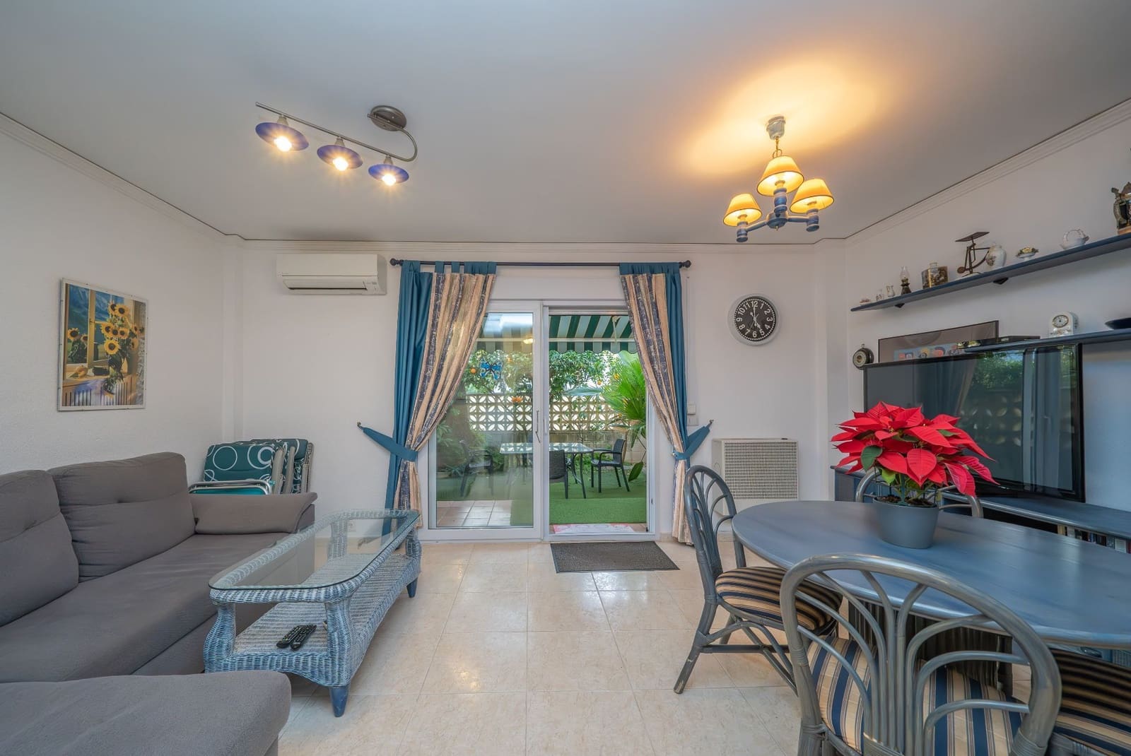 2 bedroom Semi-detached Villa for sale in Els Poblets with pool garage - € 263,500 (Ref: 9426876)