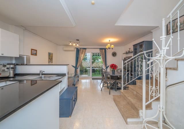 2 soveværelse Semi-Rækkehus til salg i Els Poblets med swimmingpool garage - € 263.500 (Ref: 9426876)