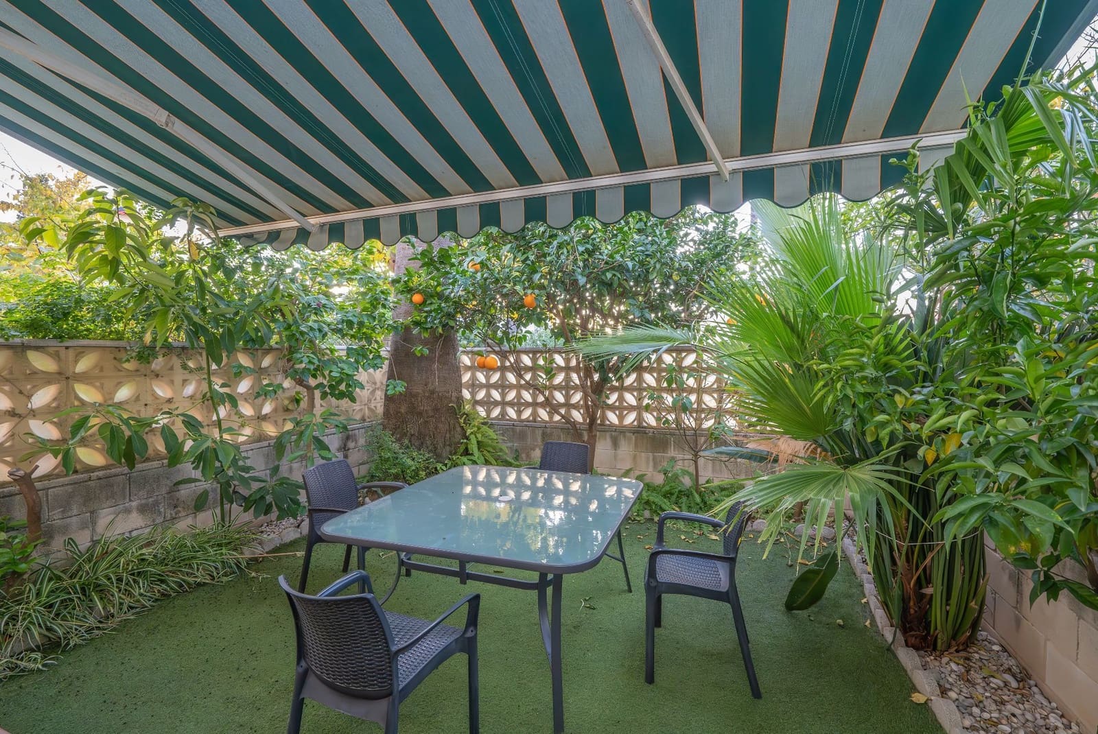 2 bedroom Semi-detached Villa for sale in Els Poblets with pool garage - € 263,500 (Ref: 9426876)