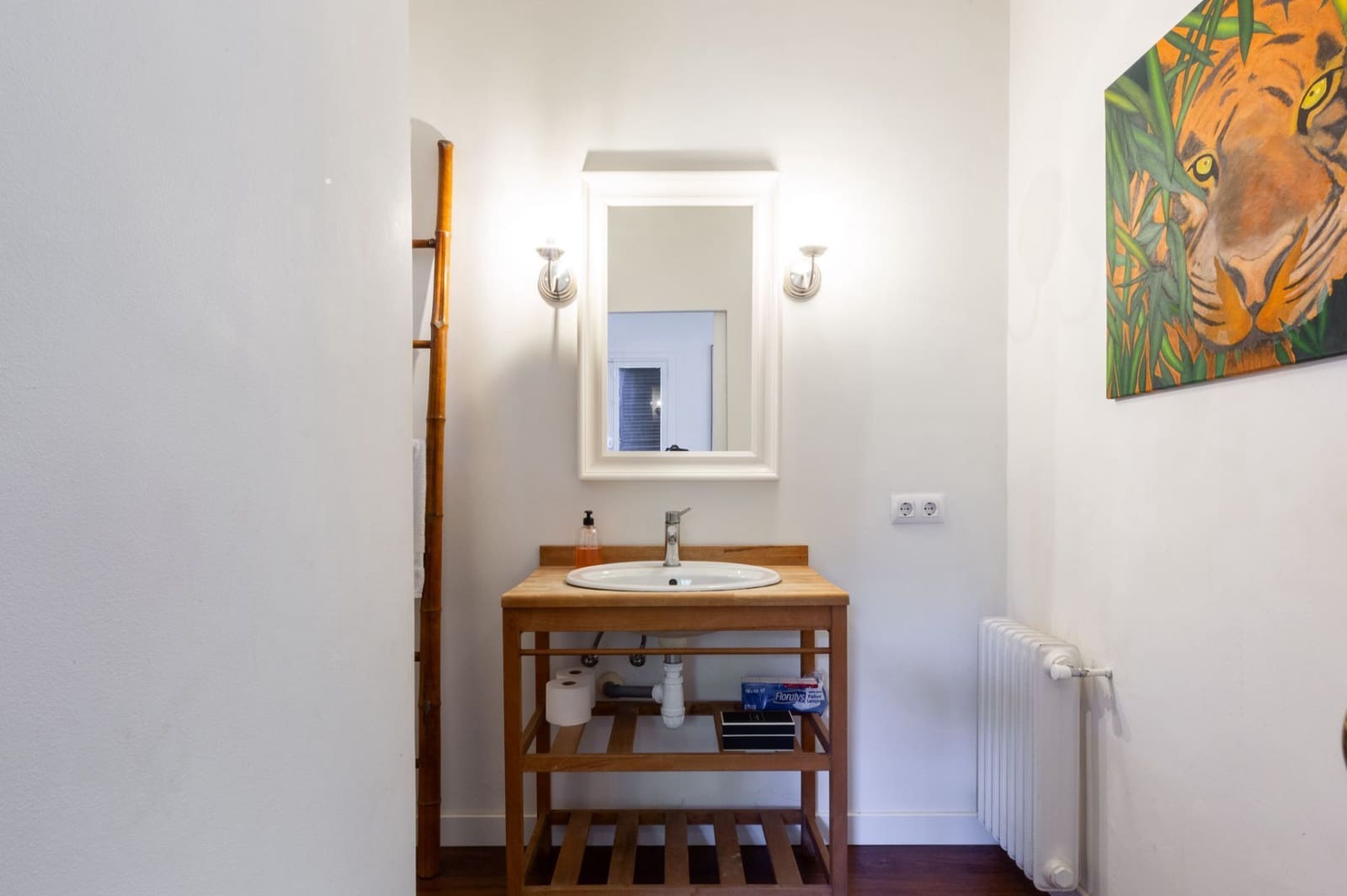 2 soverom Villa til salgs i Paterna med svømmebasseng garasje - € 950 000 (Ref: 9426877)