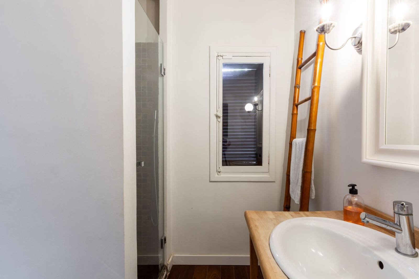 2 soverom Villa til salgs i Paterna med svømmebasseng garasje - € 950 000 (Ref: 9426877)