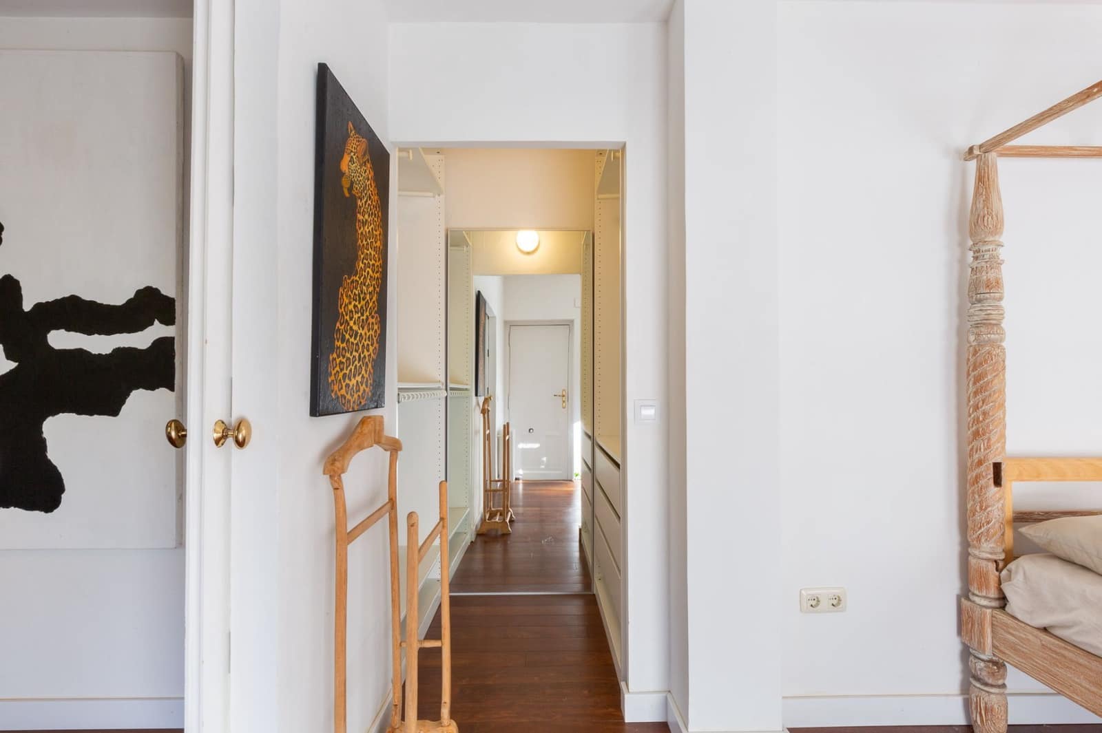 2 soverom Villa til salgs i Paterna med svømmebasseng garasje - € 950 000 (Ref: 9426877)