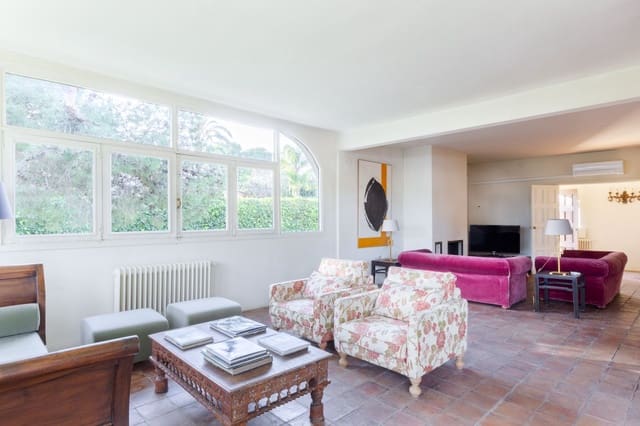 2 bedroom Villa for sale in Paterna with pool garage - € 950,000 (Ref: 9426877)