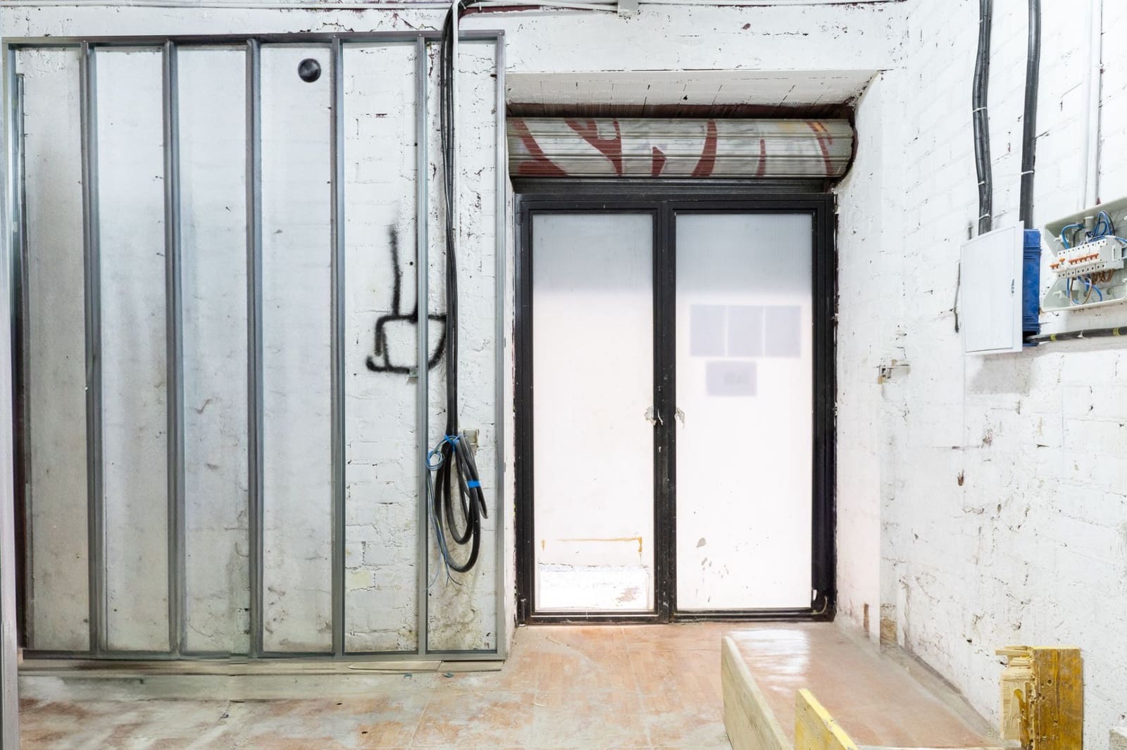 Kommersiell til salgs i Valencia by - € 700 000 (Ref: 9430801)