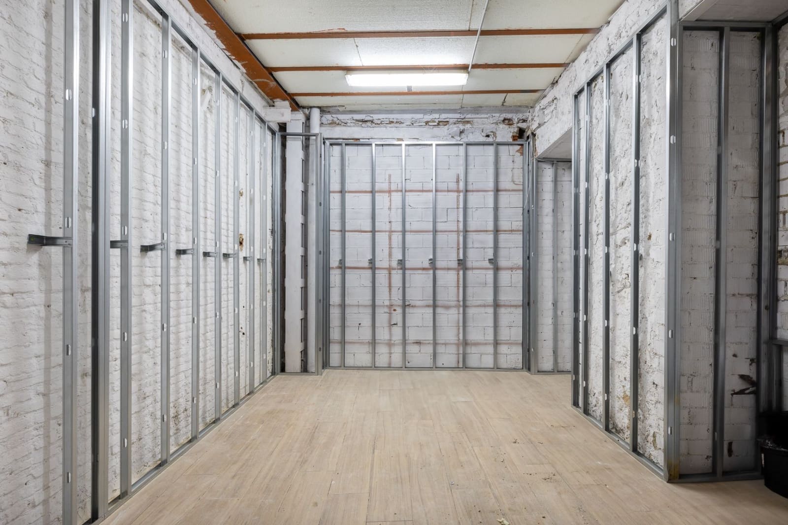 Kommersiell til salgs i Valencia by - € 700 000 (Ref: 9430801)