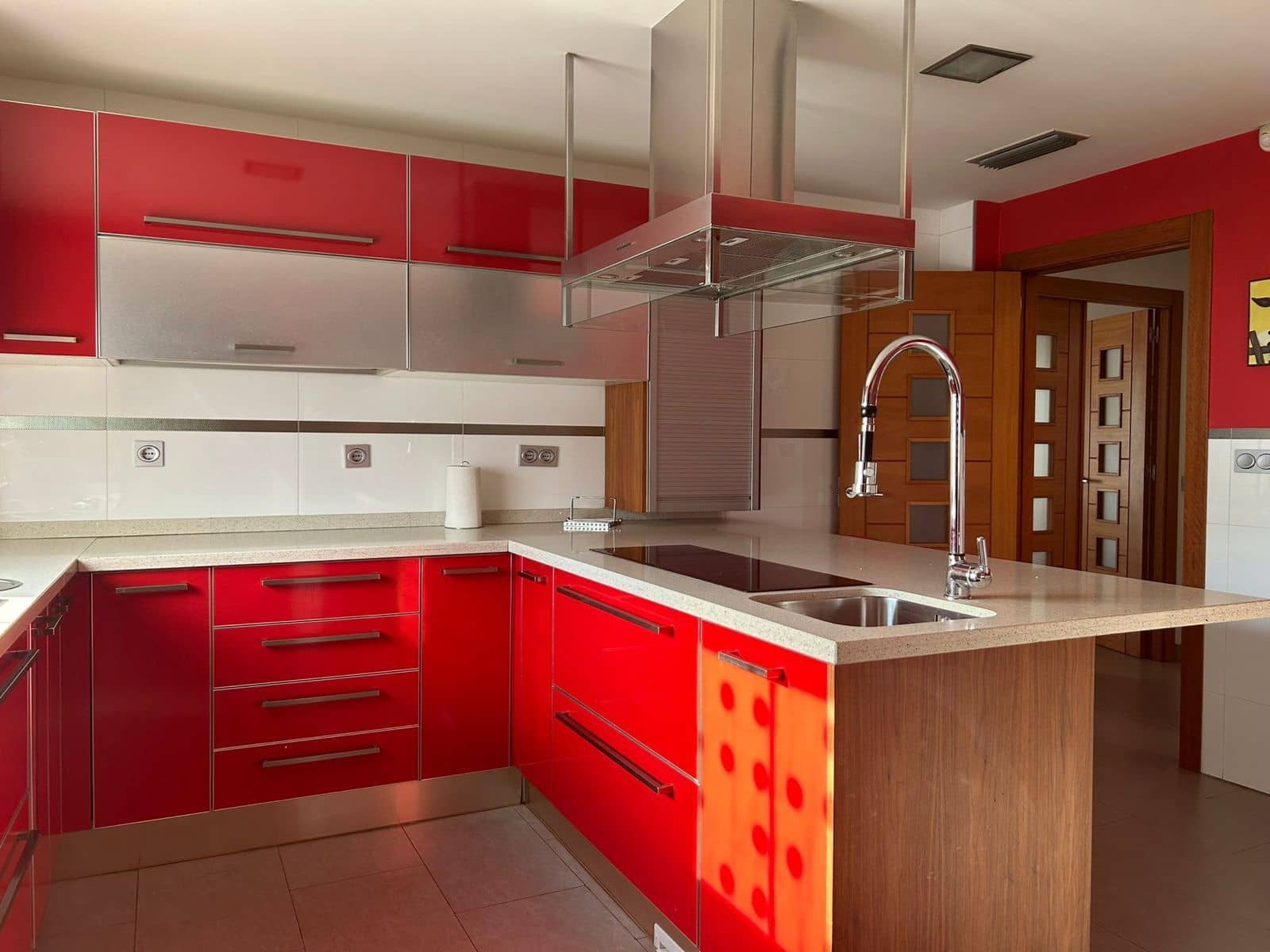 4 bedroom Villa for sale in Rojales with garage - € 389,000 (Ref: 9433055)