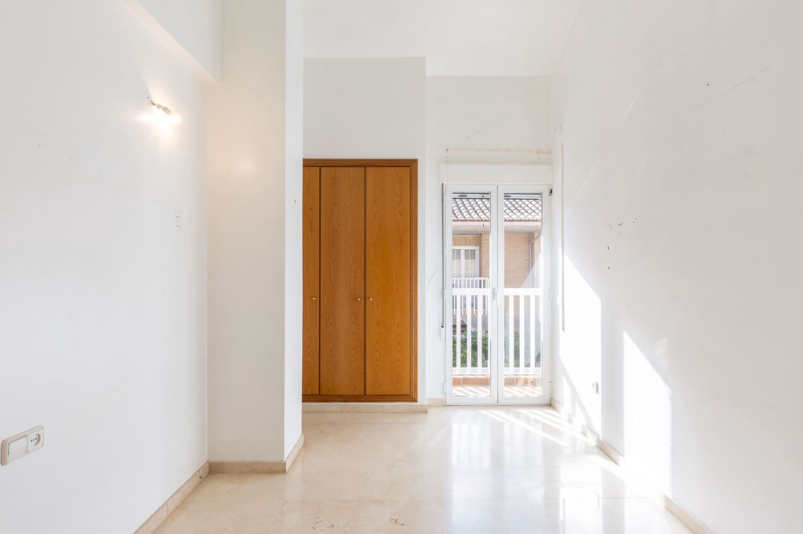 4 sovrum Semi-fristående Villa att hyra i Alboraya / Alboraia med garage - 3 500 € (Ref: 9436701)