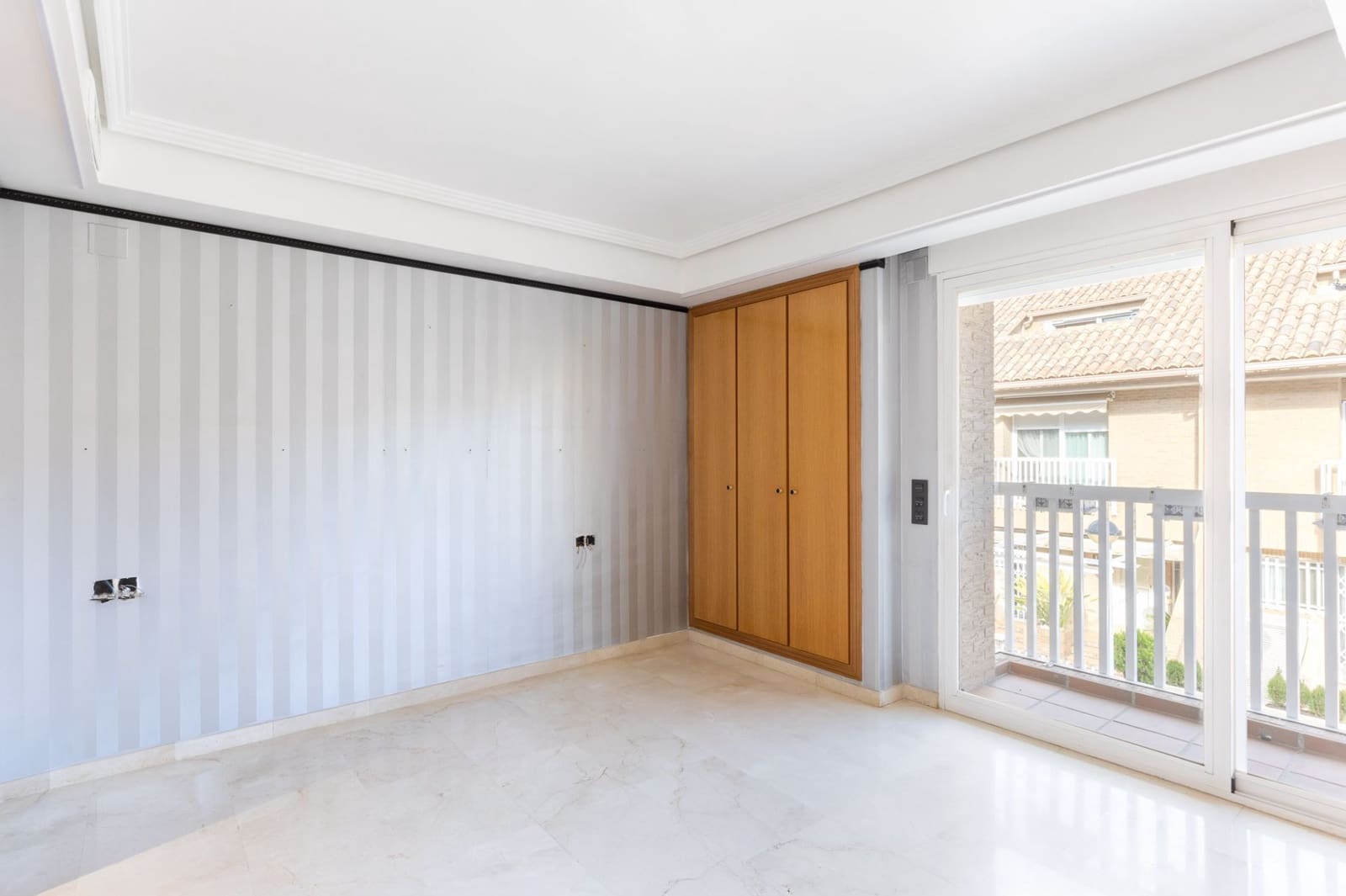 4 sovrum Semi-fristående Villa att hyra i Alboraya / Alboraia med garage - 3 500 € (Ref: 9436701)