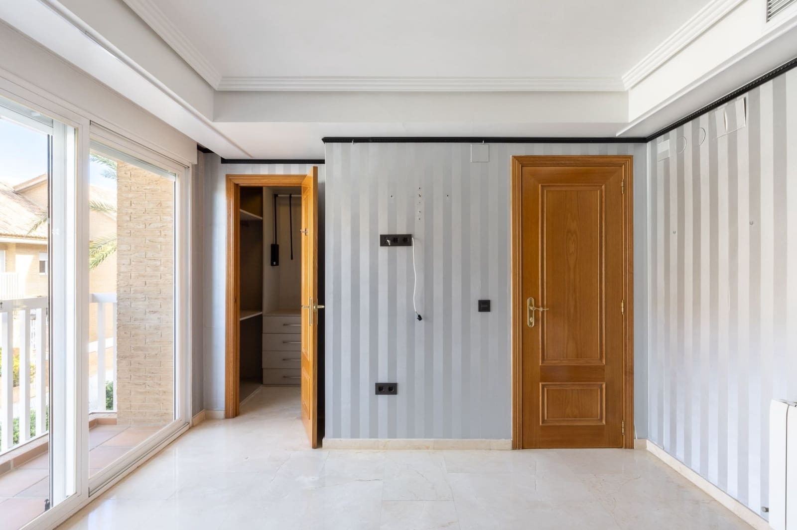 4 sovrum Semi-fristående Villa att hyra i Alboraya / Alboraia med garage - 3 500 € (Ref: 9436701)