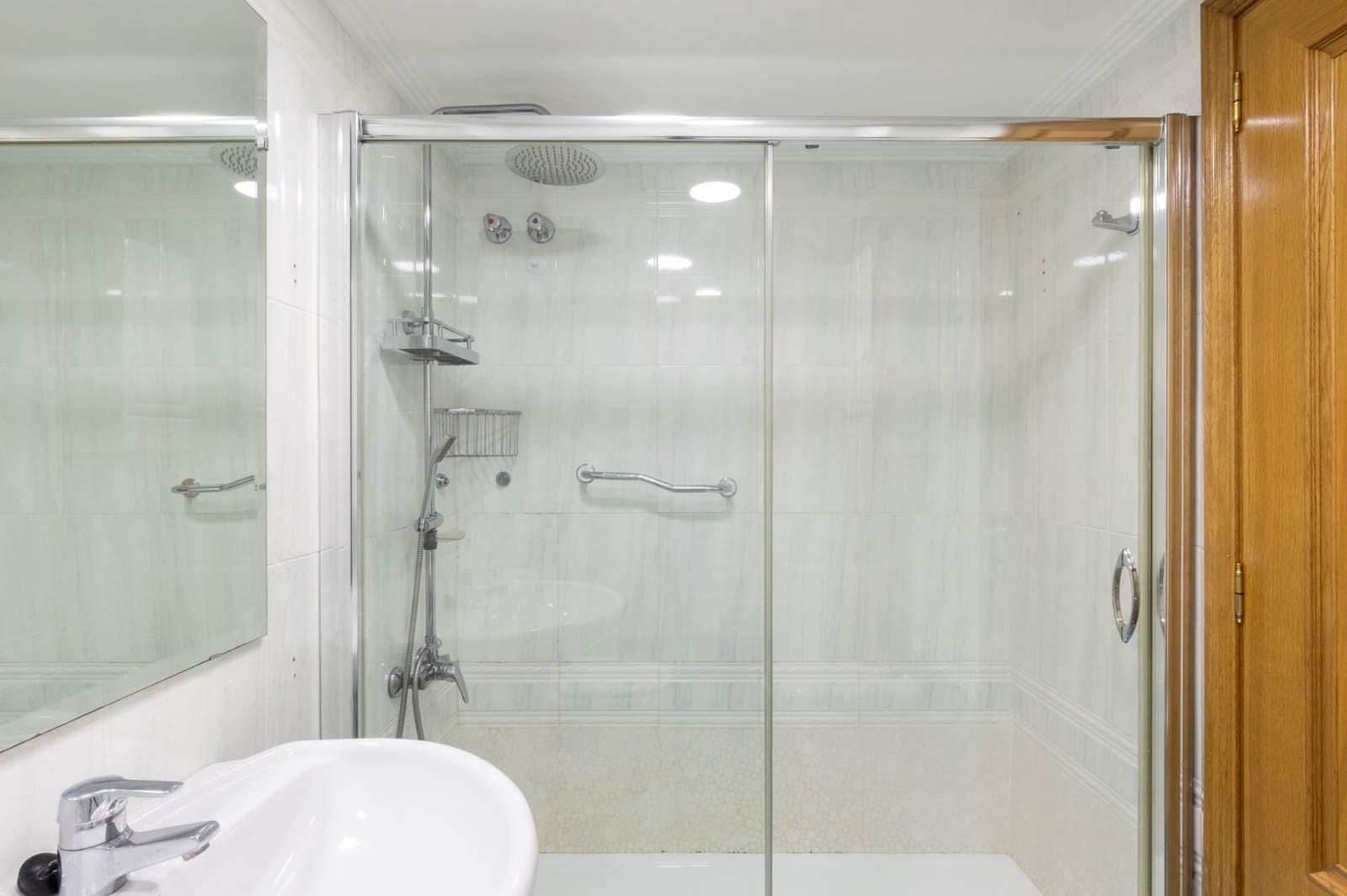 4 sovrum Semi-fristående Villa att hyra i Alboraya / Alboraia med garage - 3 500 € (Ref: 9436701)