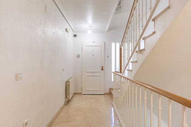 4 soveværelse Semi-Rækkehus til leje i Alboraya / Alboraia med garage - € 3.500 (Ref: 9436701)